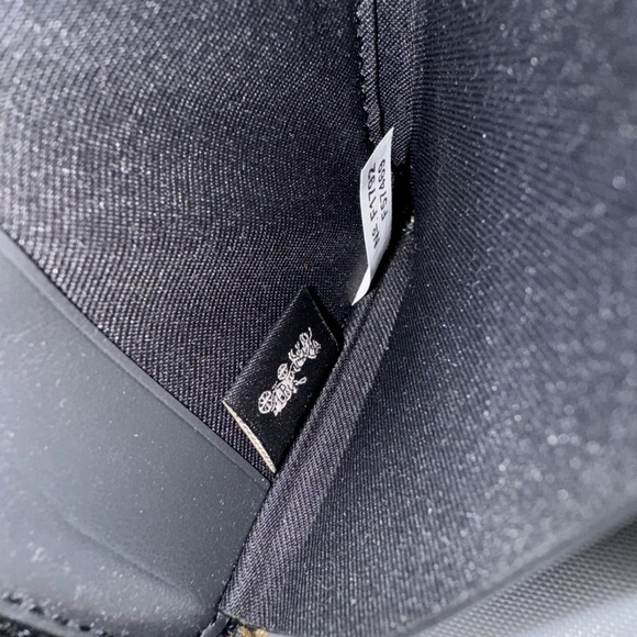 NWOT Coach Medium Zip Around Wallet Black Embossed Patent Leather - Picture 10 of 11